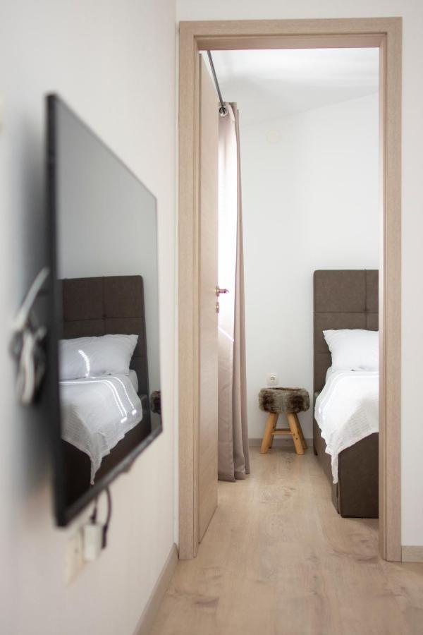 Holiday House By The Sea Vigo Zadar Exterior foto